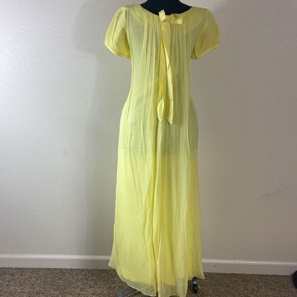 VTG HANDMADE ILGWU SILK WOMEN DRESS SIZE SM NEEDS PROFESSIONAL CLEANING - Picture 2 of 14